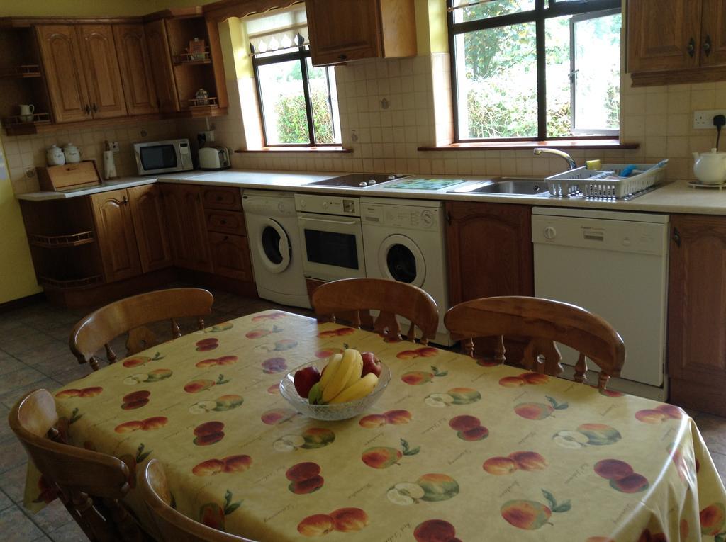 Riverlodge Self Catering Кенмер Екстер'єр фото